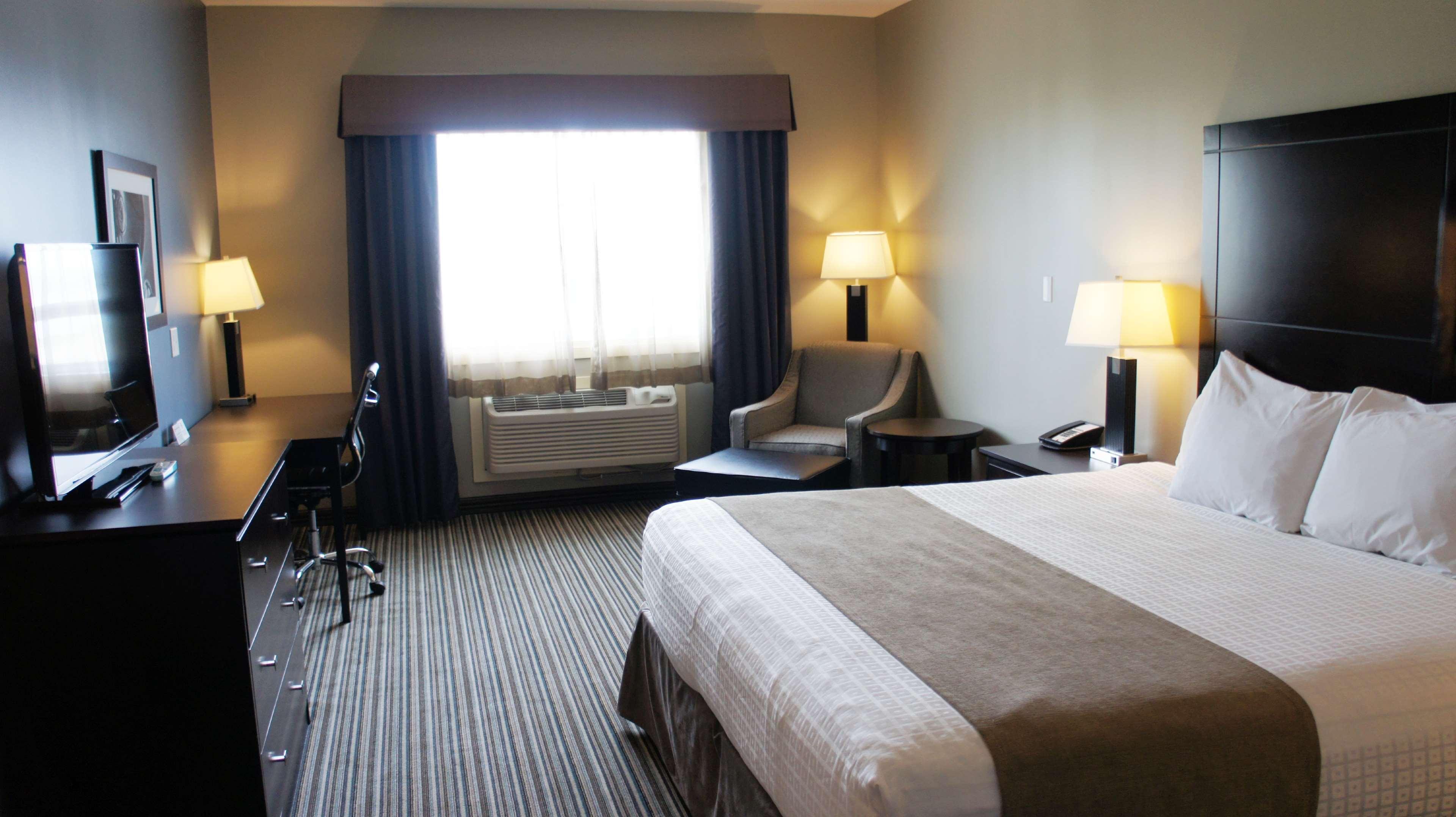 Best Western Plus Fort Saskatchewan Inn & Suites Extérieur photo