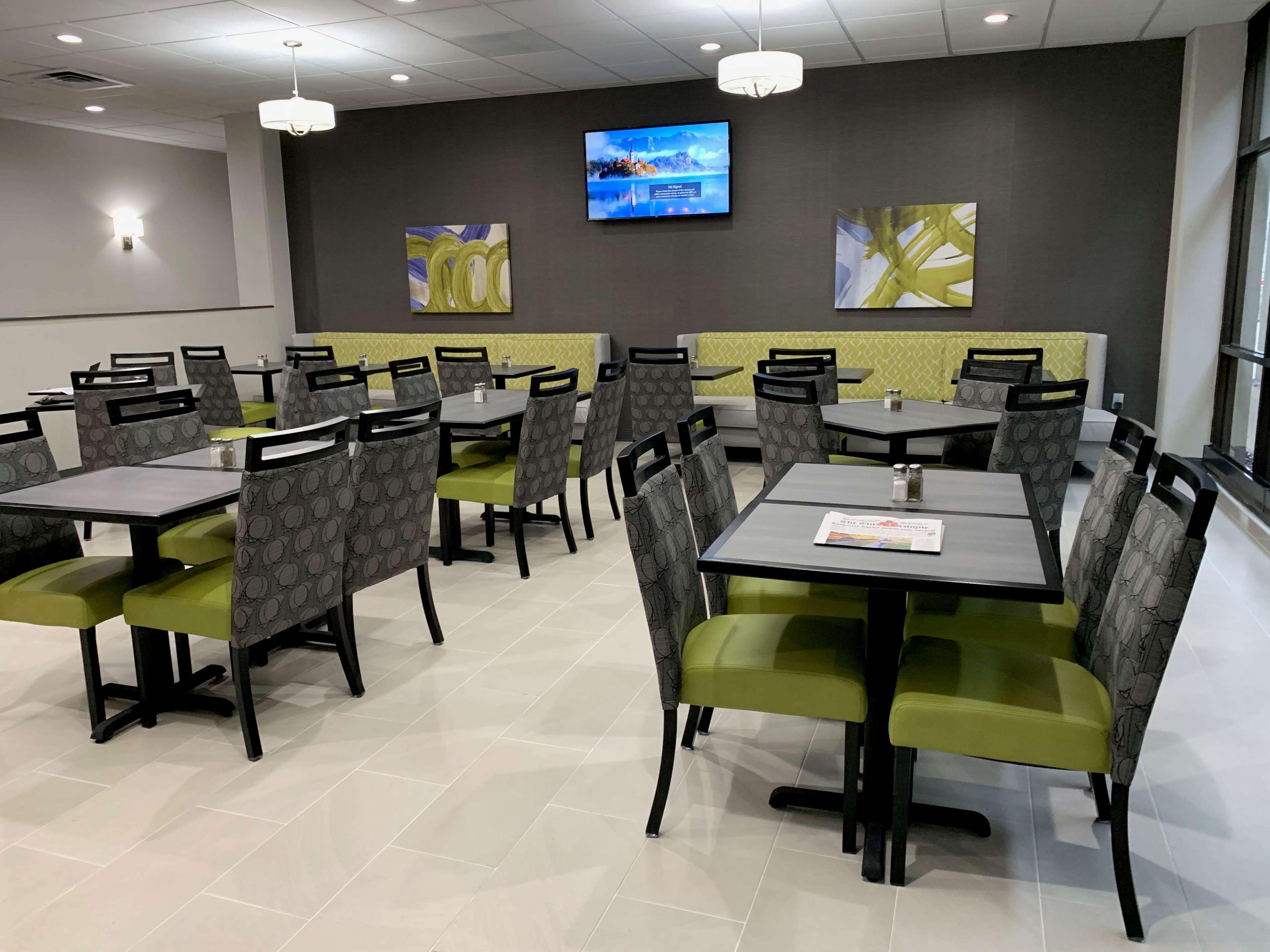 Best Western Plus Fort Saskatchewan Inn & Suites Extérieur photo