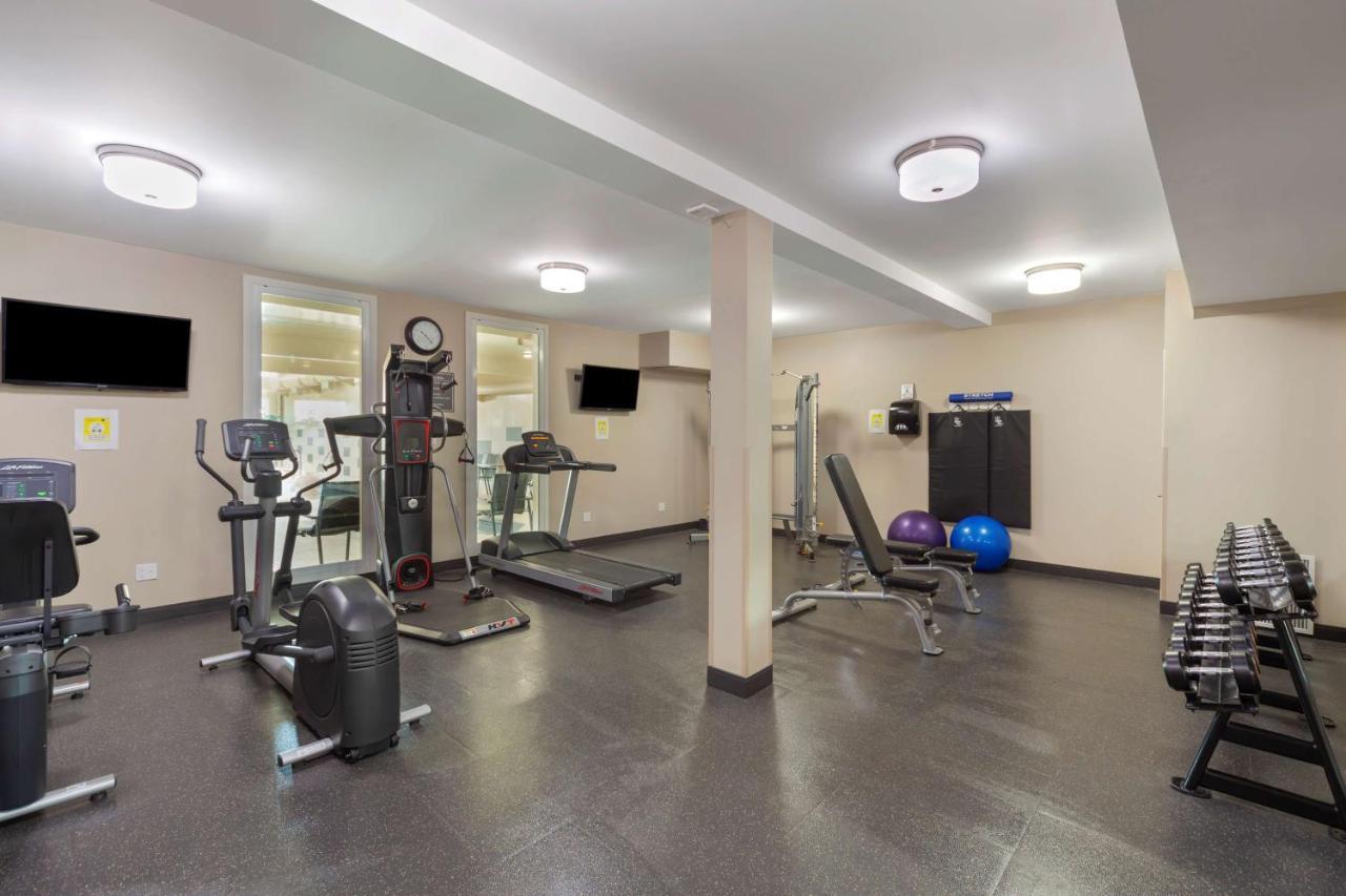 Best Western Plus Fort Saskatchewan Inn & Suites Extérieur photo