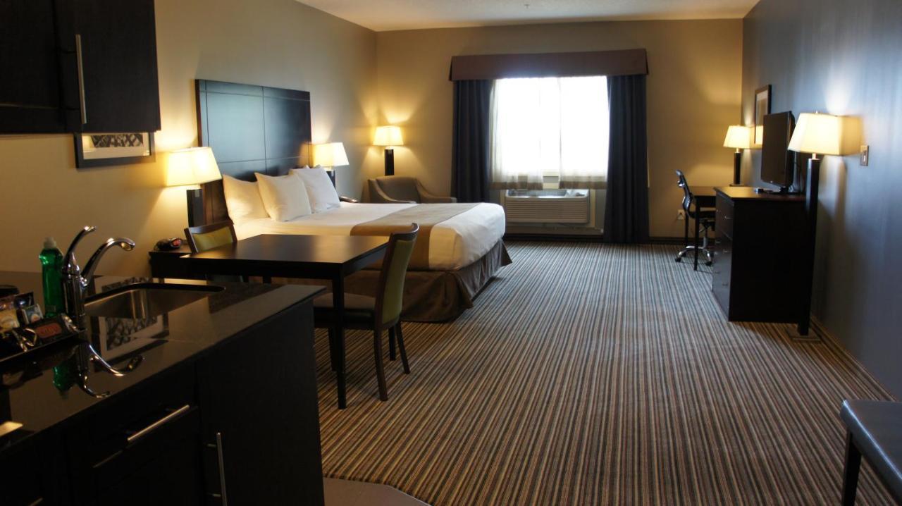 Best Western Plus Fort Saskatchewan Inn & Suites Extérieur photo