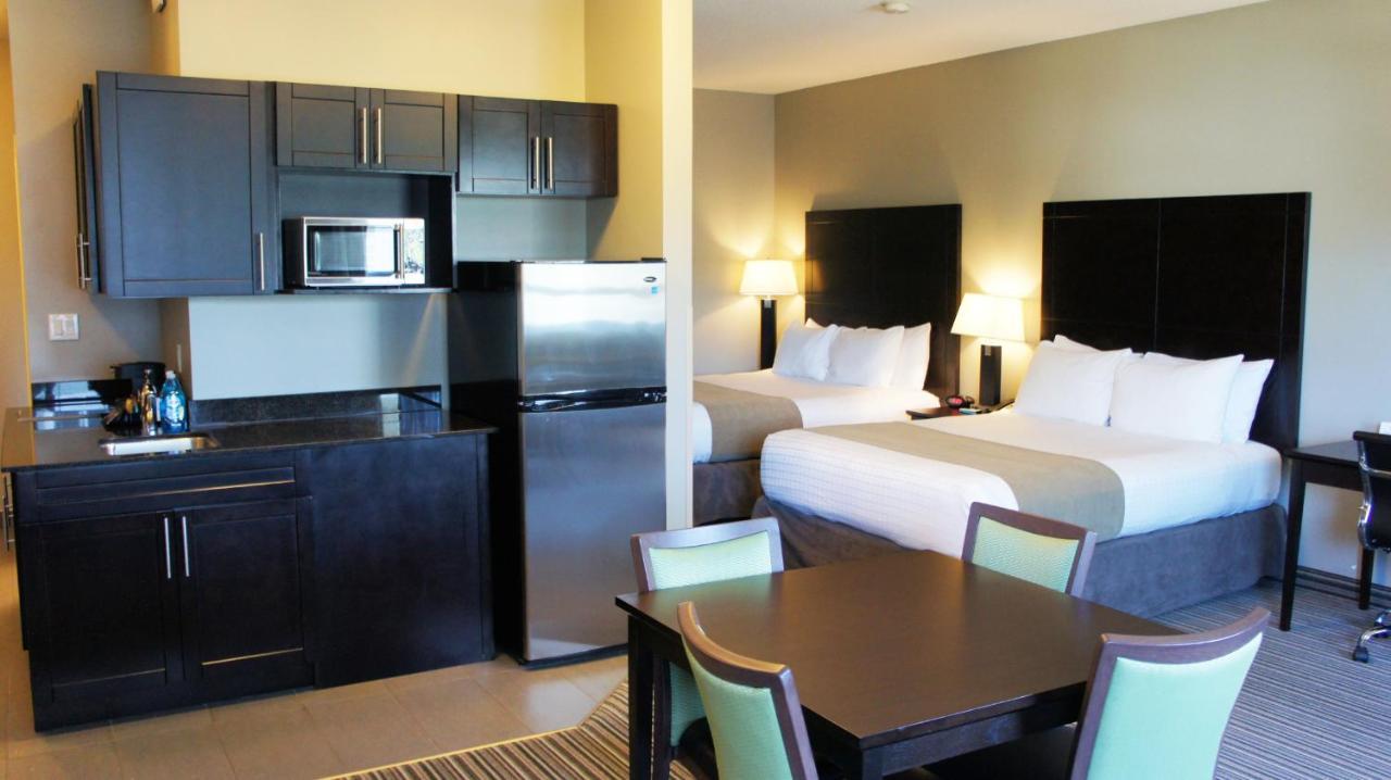 Best Western Plus Fort Saskatchewan Inn & Suites Extérieur photo