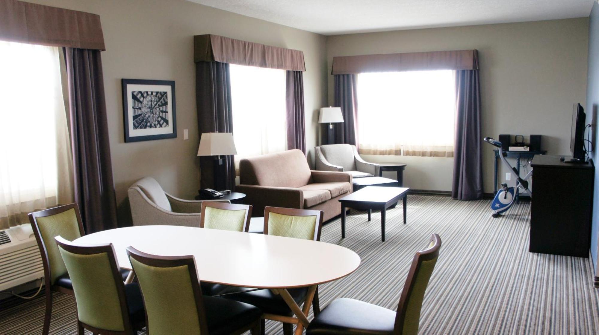 Best Western Plus Fort Saskatchewan Inn & Suites Extérieur photo