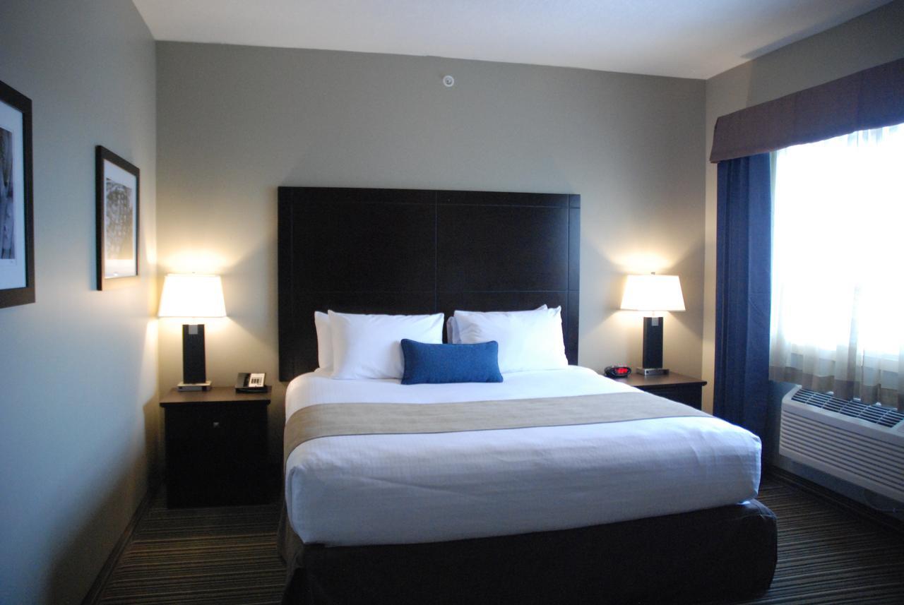 Best Western Plus Fort Saskatchewan Inn & Suites Extérieur photo